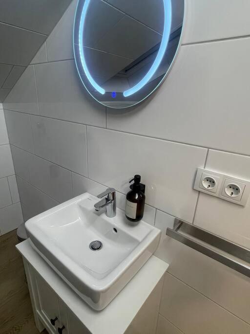 Buxtehude*Wohnung*100Qm*6 Schlafplaetze*Neu* 外观 照片